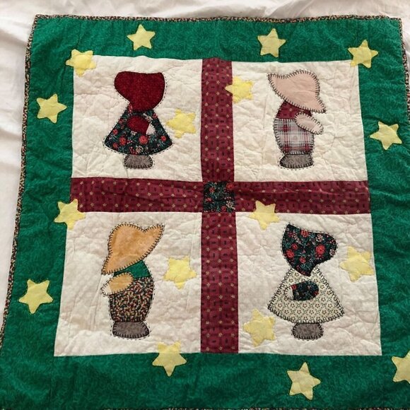 Vintage Sunbonnet Sue Wall Hanging Sz 33"x33" #719 - Picture 1 of 6